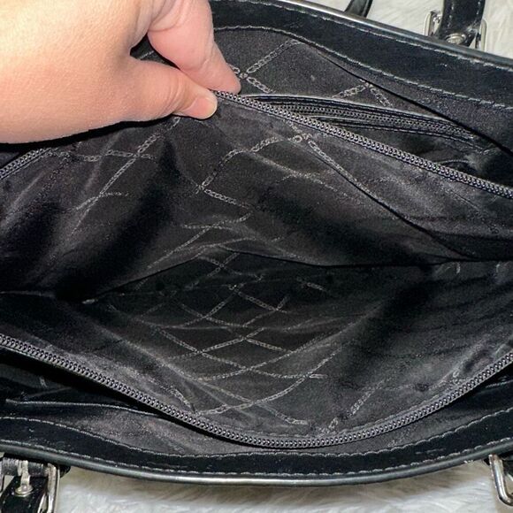 Michael Kors Voyager Large Black Leather Signature MK perforated Logo Tote Bag - Picture 8 of 14